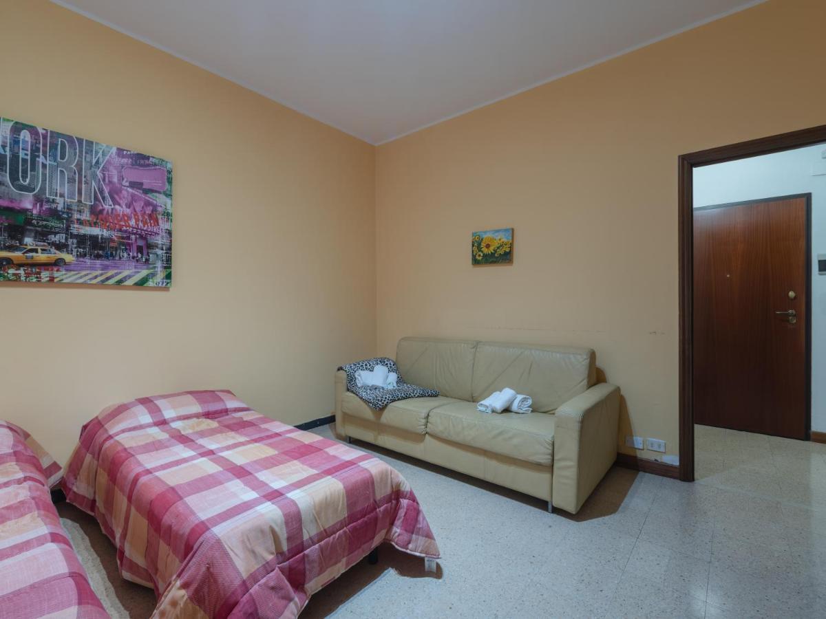 Casa Di Maty - Cozy Apartment With Balcony Специя Екстериор снимка